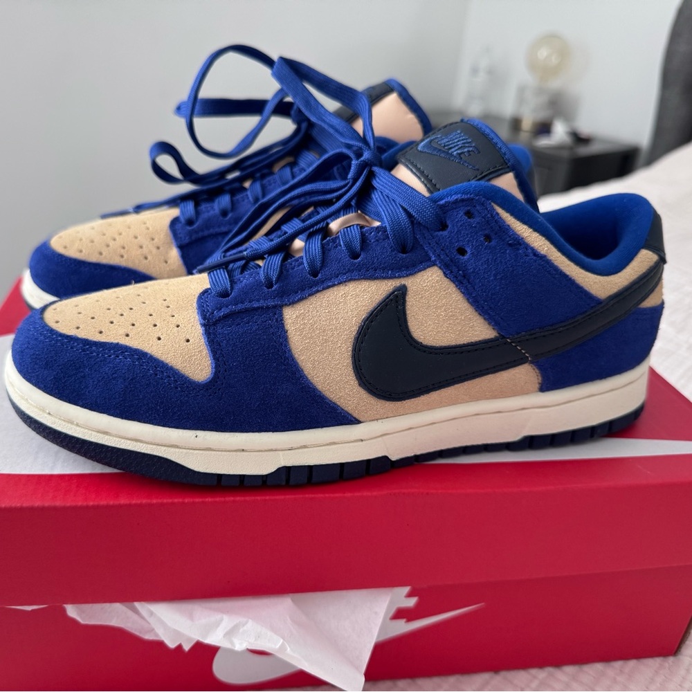 Women’s dunk low LX size 8.5